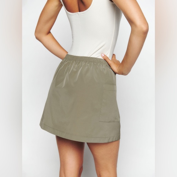 Reformation Indy Skirt - Picture 3 of 5